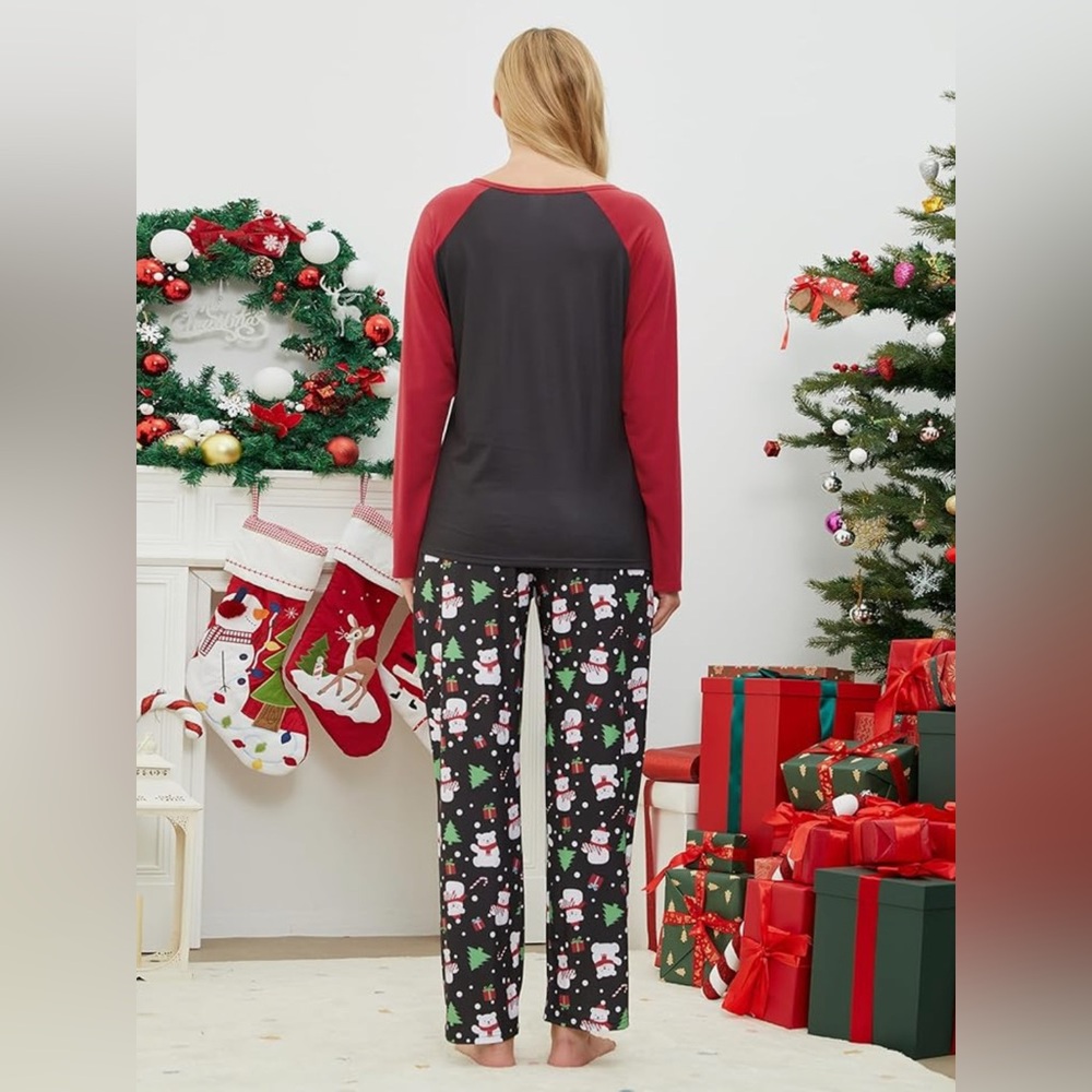 Christmas Pajamas Set Holiday Santa Claus 2Pcs PJS Set women XSMALL(NEW) - Picture 2 of 4